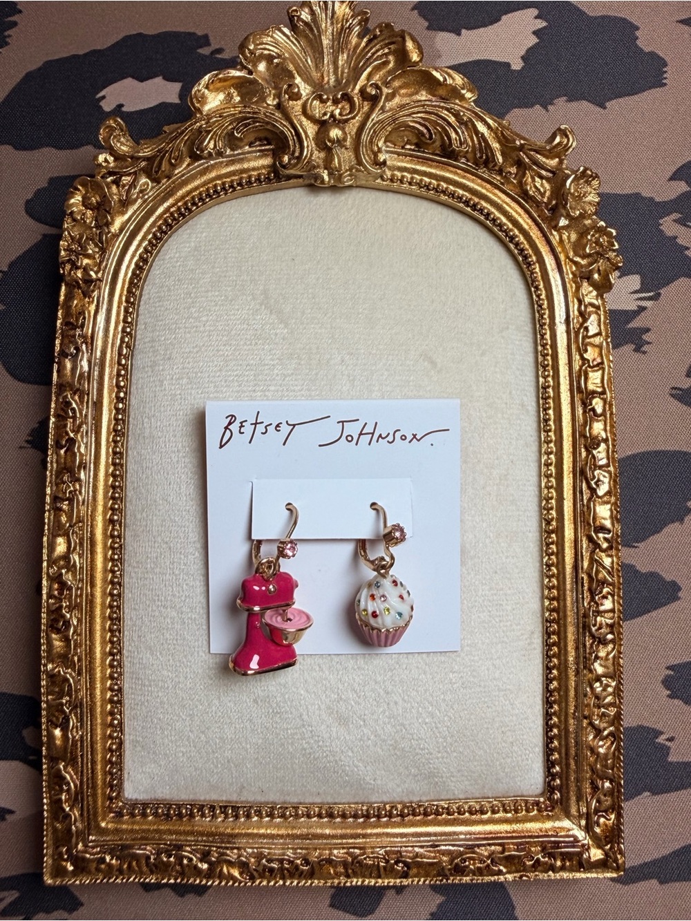 Betsey Johnson Cupcake Mixer Mismatch Earrings NWT Pink